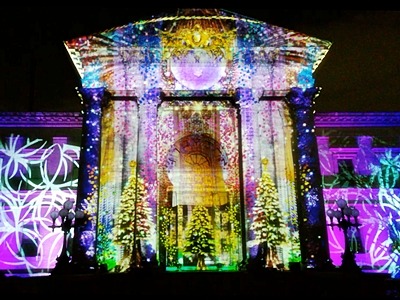 大阪市中央公会堂のウォールタペストリー, the Wall-Tapestry Lighting Show on Facade of the Osaka Prefectural Nakanoshima Library