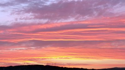 夏至の日の夕焼け, sunset on the summer solstice.