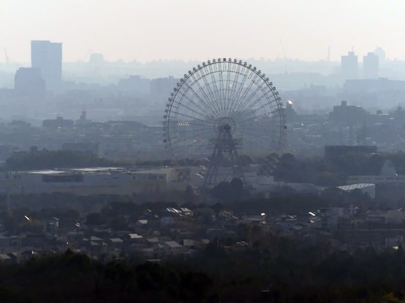阿武山観測所から見た万博記念公園の観覧車, a View from Abuyama Observatory